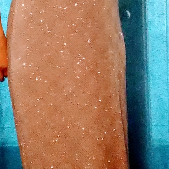 PROM/GRAD DRESS - Picture 14 of 14